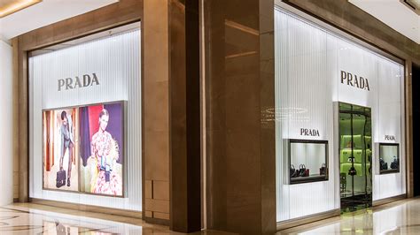 prada store in philippines